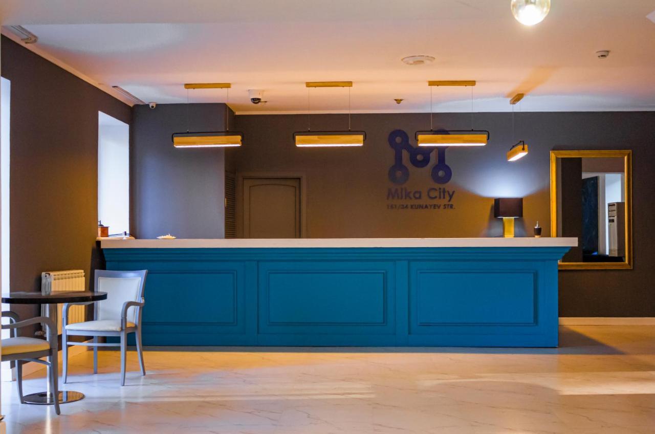 Mika City Hotel Алма Ата Екстериор снимка