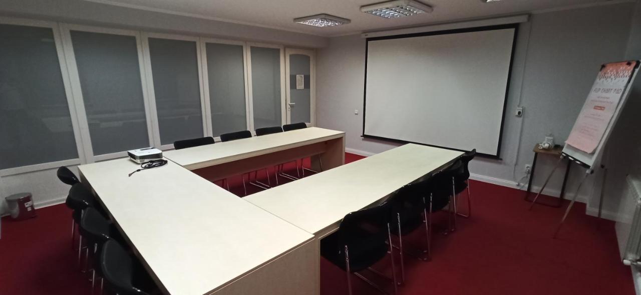 Mika City Hotel Алма Ата Екстериор снимка