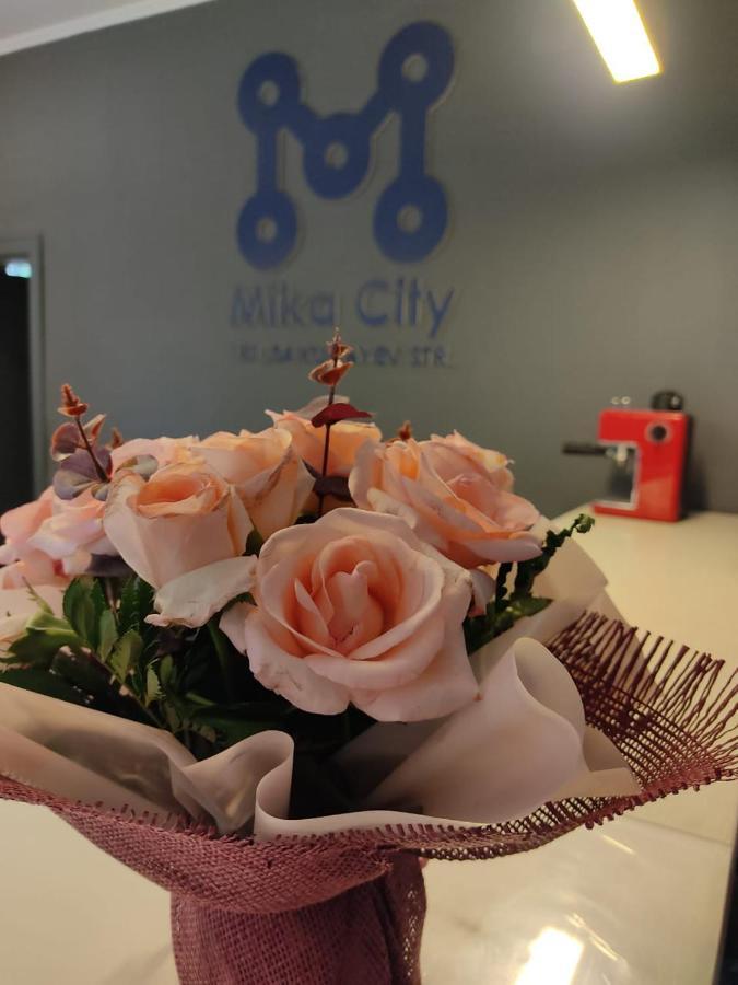 Mika City Hotel Алма Ата Екстериор снимка