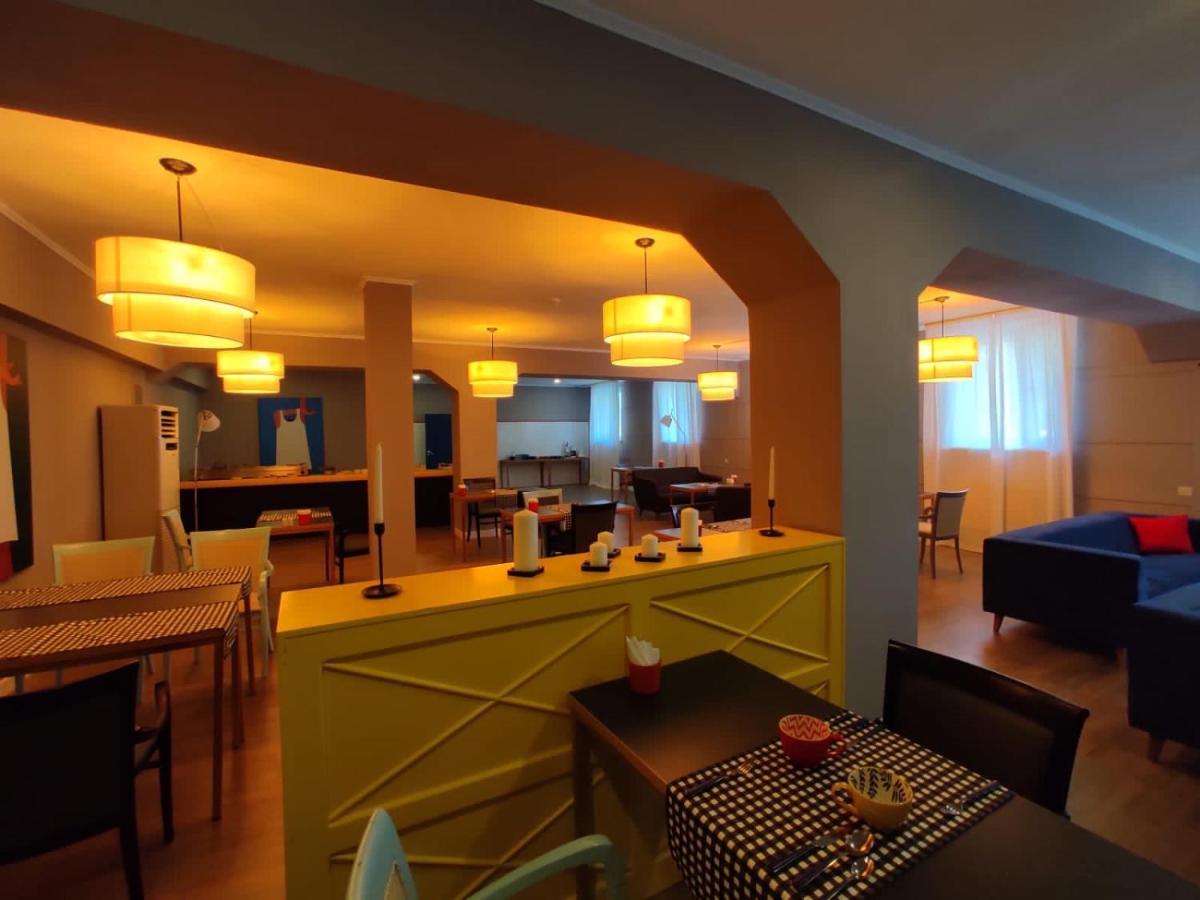 Mika City Hotel Алма Ата Екстериор снимка