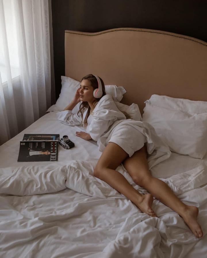 Mika City Hotel Алма Ата Екстериор снимка